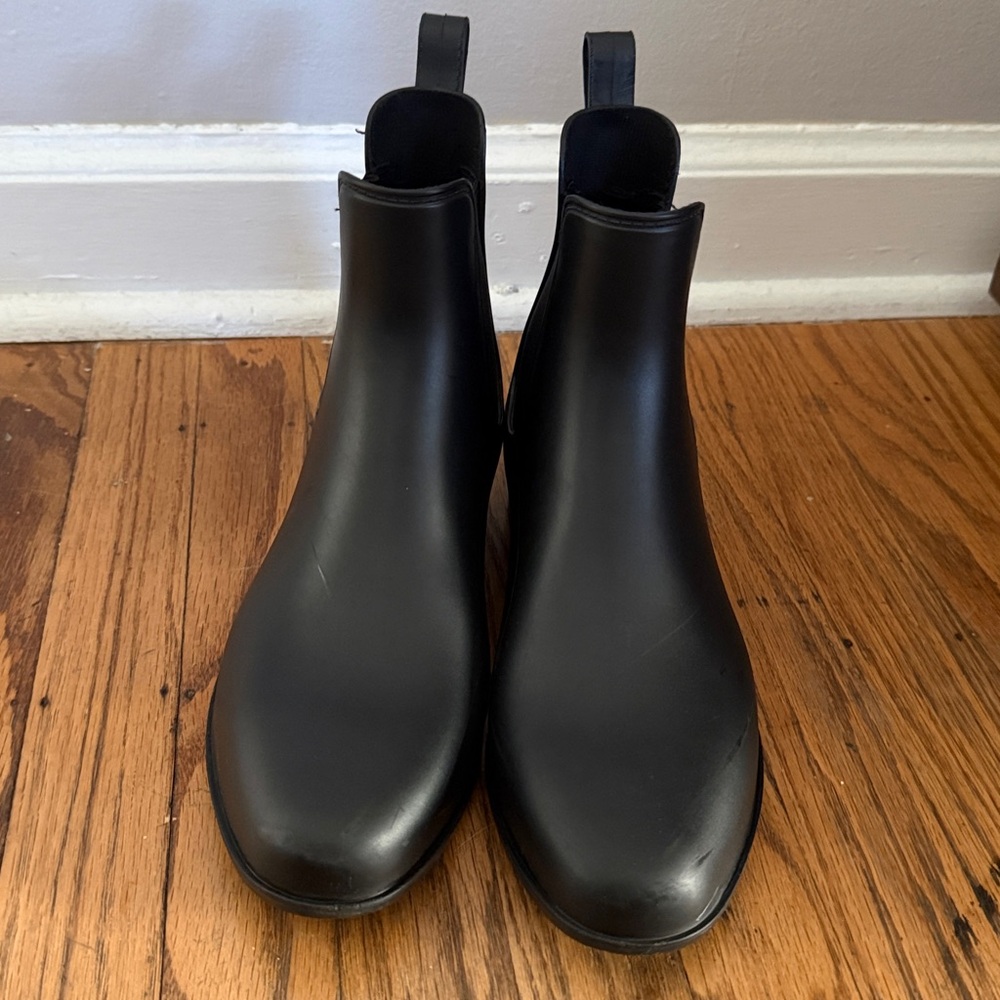 Target Black Ankle Rain Boots Size 9